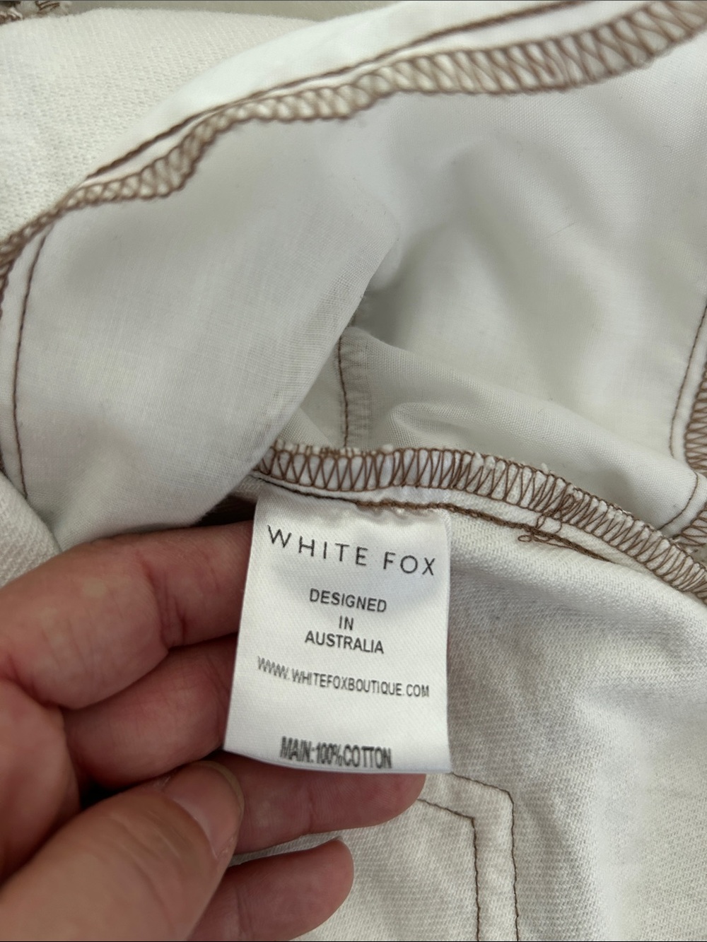Like new - WHITE FOX White Denim Mini Skirt - Picture 3 of 6